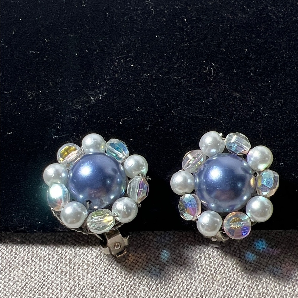 Elegant Vintage Silver and Blue Pearl Earrings. WA479